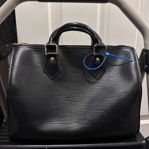 Louis Vuitton epi 25